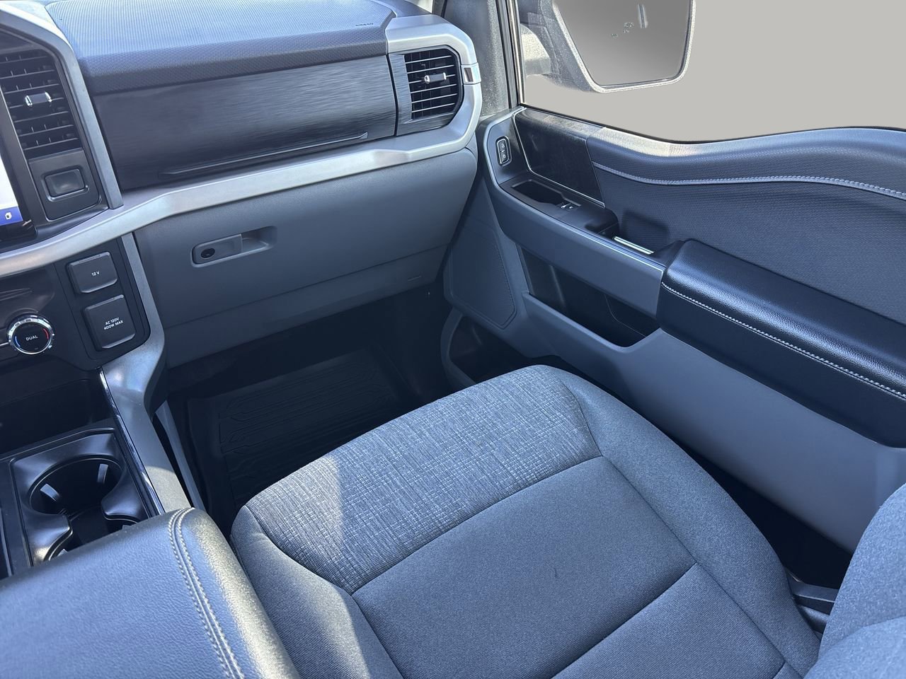 Certified 2022 Ford F150 XLT w/ Equipment Group 302A High image 21