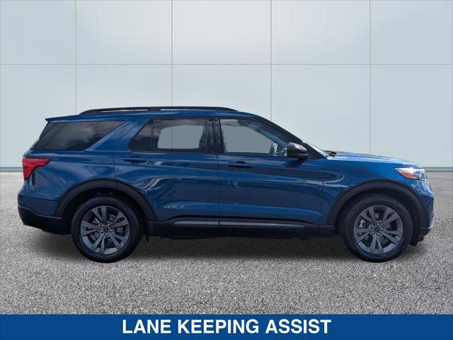 Certified 2023 Ford Explorer XLT w/ Equipment Group 202A RWD image 6