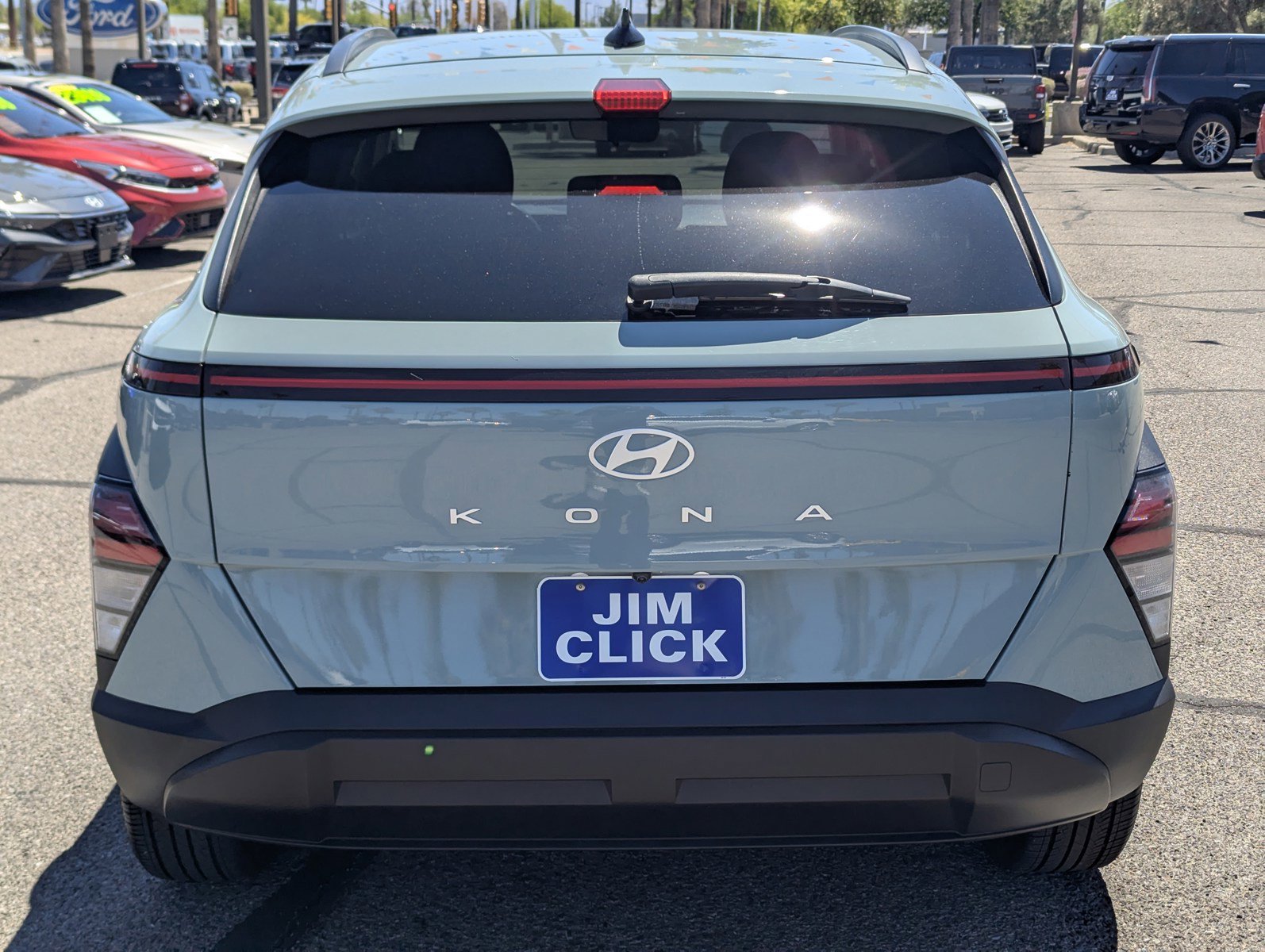 Used 2024 Hyundai Kona SEL FWD image 3