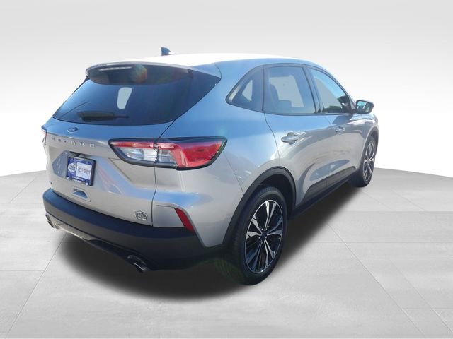 Certified 2022 Ford Escape SE w/ SE Sport Appearance Package image 7