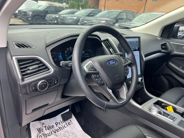 Certified 2024 Ford Edge SEL w/ Convenience Package AWD/4WD image 7