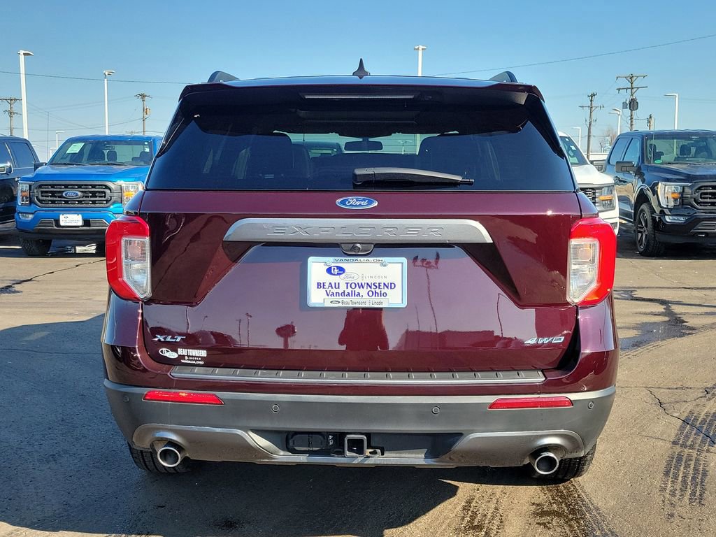 Certified 2023 Ford Explorer XLT w/ Equipment Group 202A image 4