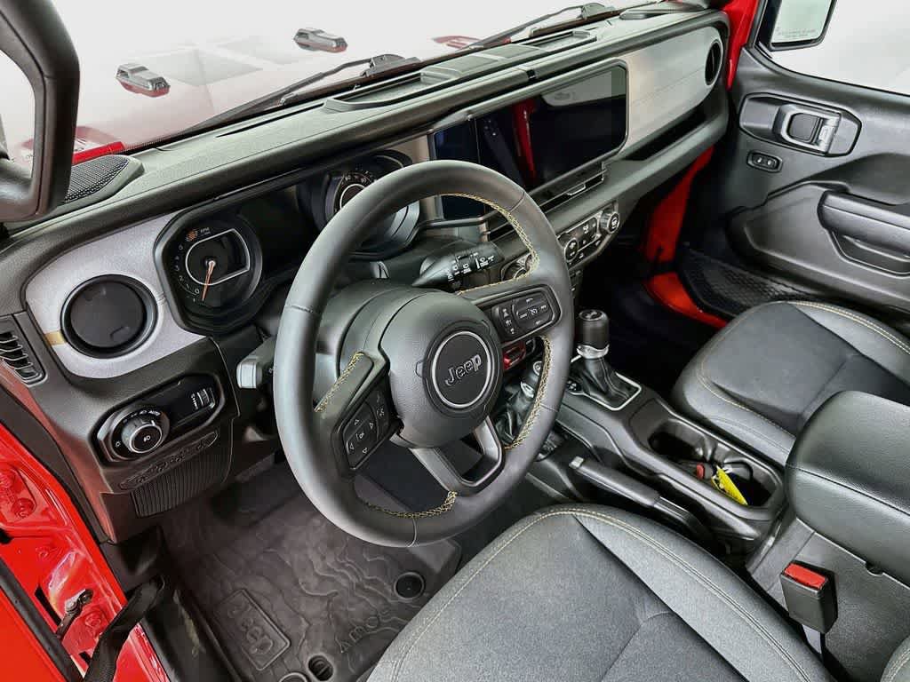 Used 2024 Jeep Wrangler Unlimited Sport AWD/4WD image 15