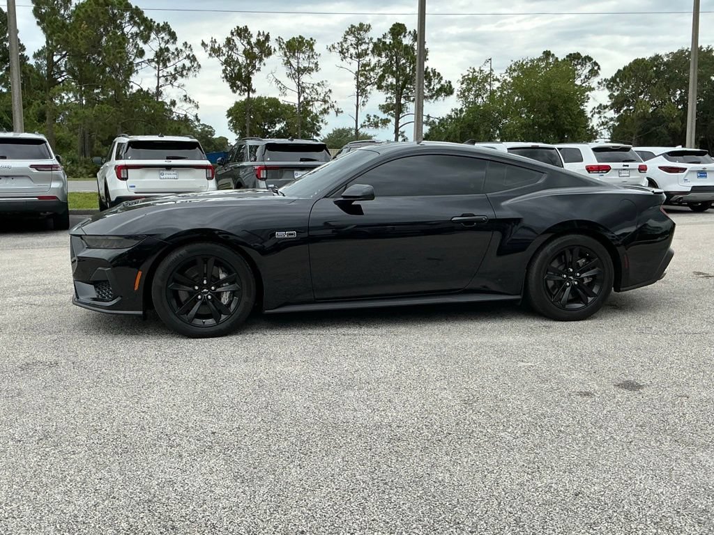 Certified 2025 Ford Mustang GT RWD image 4