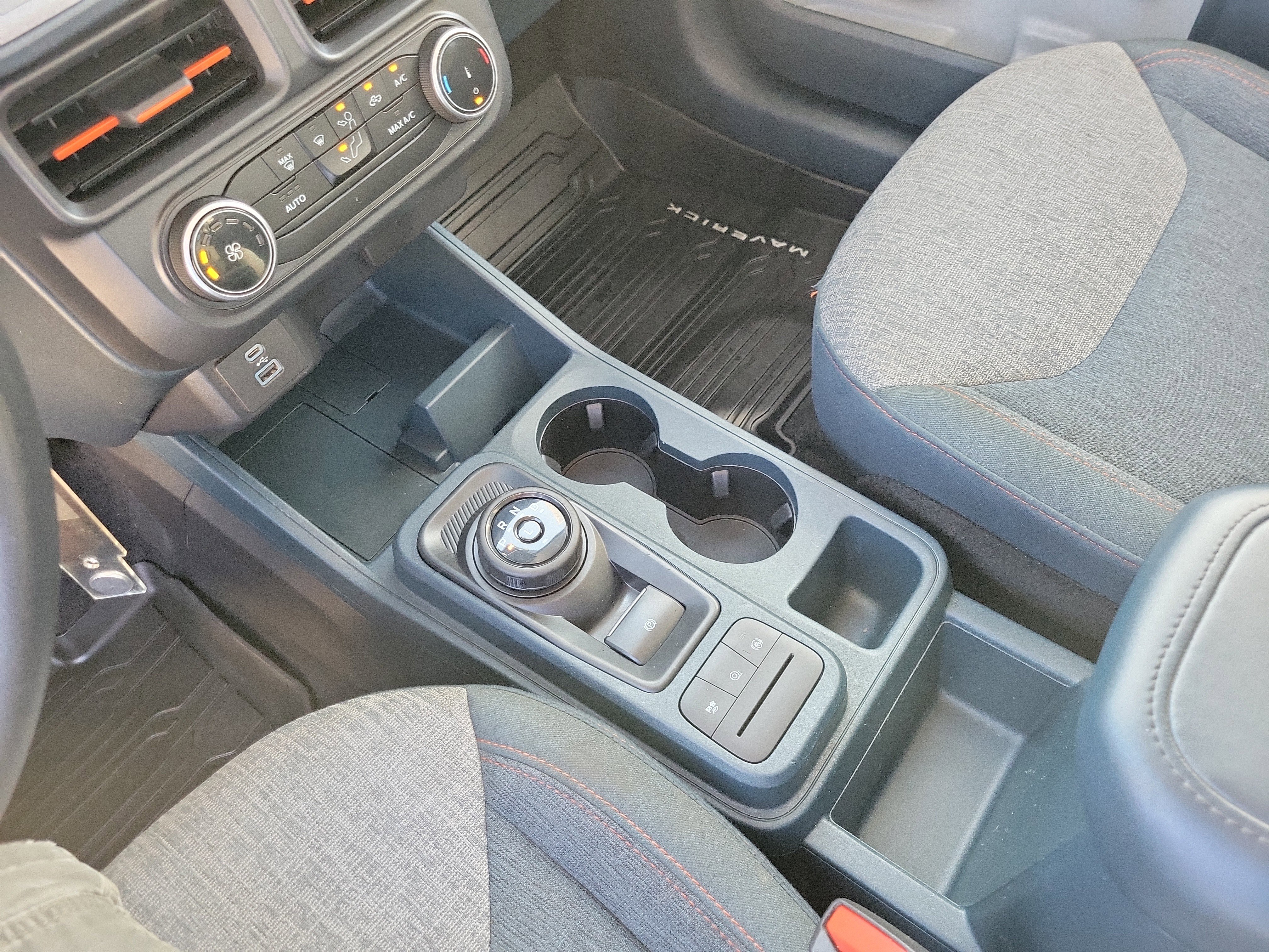 Certified 2024 Ford Maverick XLT FWD image 7