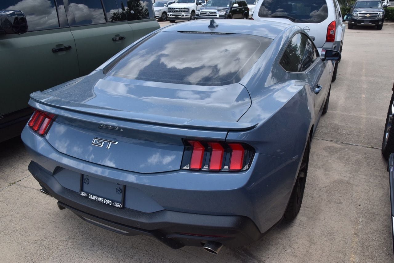 Certified 2025 Ford Mustang GT RWD image 5