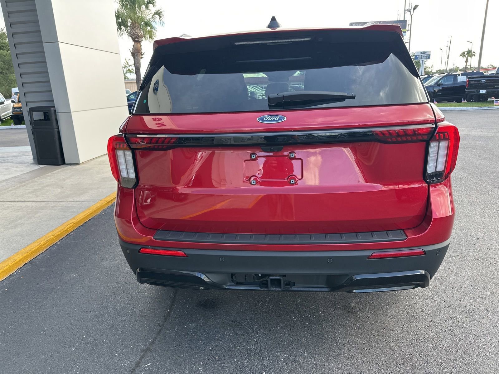 Certified 2025 Ford Explorer ST-Line w/ Premium Package RWD image 5