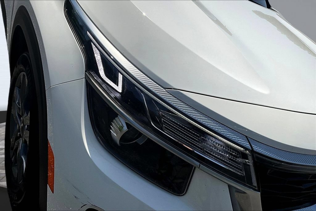 Used 2023 Kia Seltos S w/ Navigation Package FWD image 33