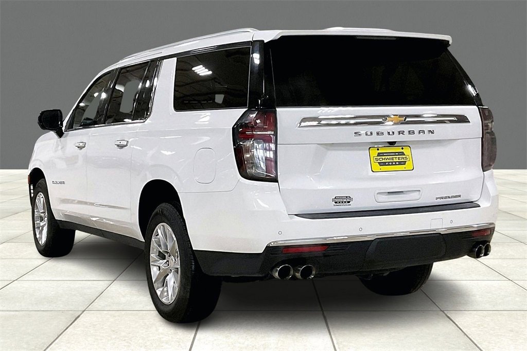 Used 2023 Chevrolet Suburban Premier image 11