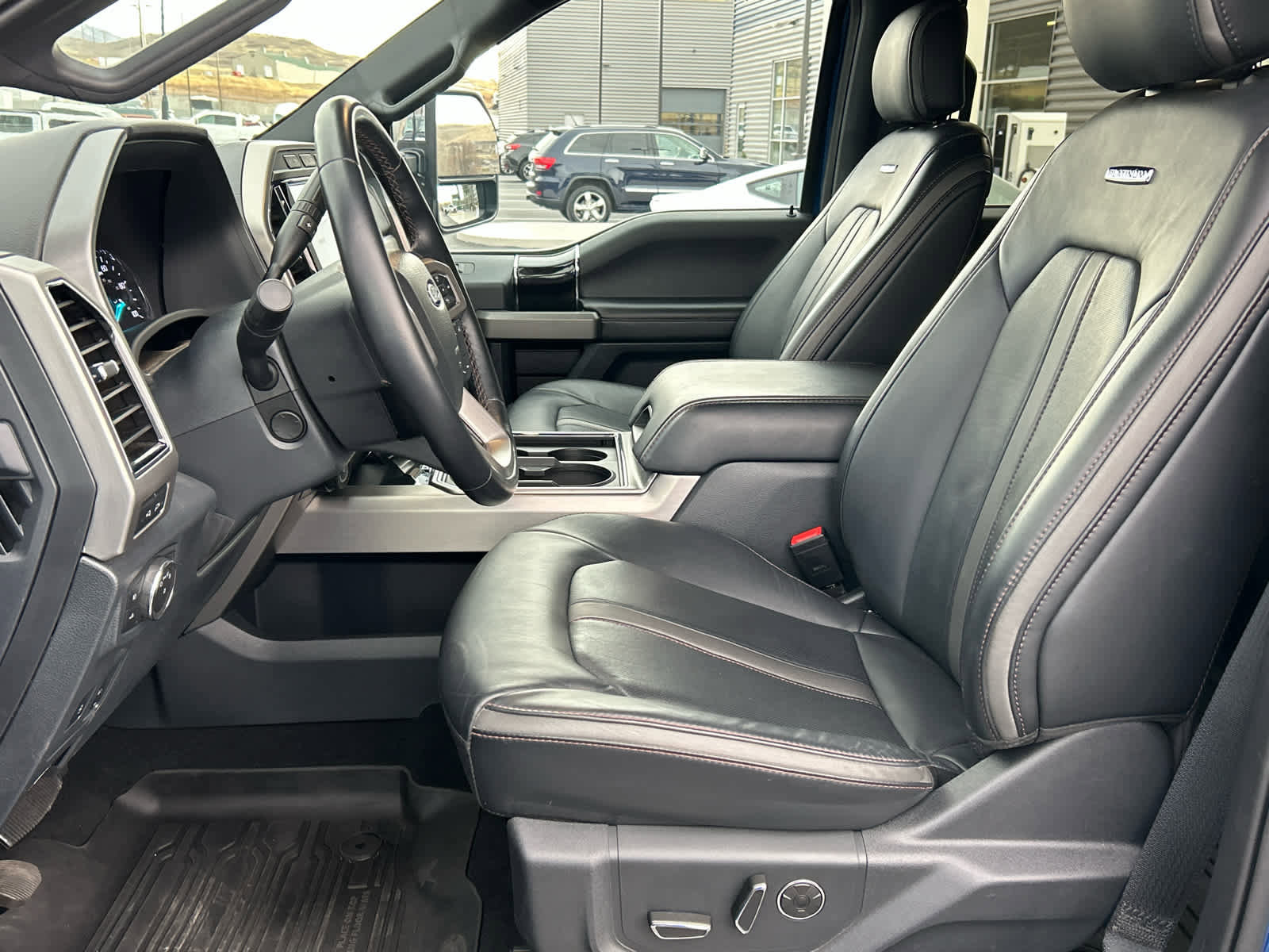 Certified 2022 Ford F350 Platinum image 24