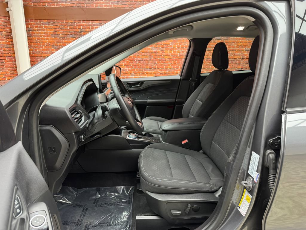 Certified 2023 Ford Escape Active FWD image 22