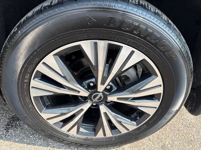 Used 2023 Nissan Rogue SV AWD/4WD image 11