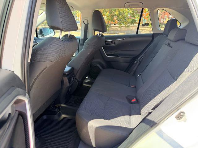Used 2024 Toyota RAV4 LE FWD image 20