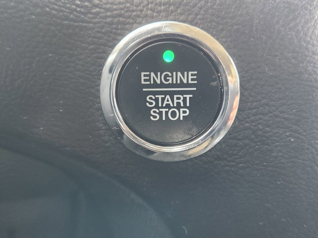 Certified 2024 Ford Edge SE image 30