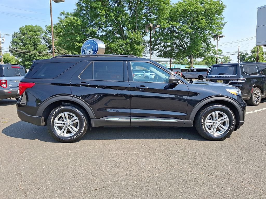 Certified 2023 Ford Explorer XLT AWD/4WD image 10