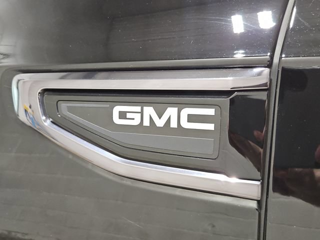 Used 2024 GMC Yukon XL Denali Ultimate AWD/4WD image 39