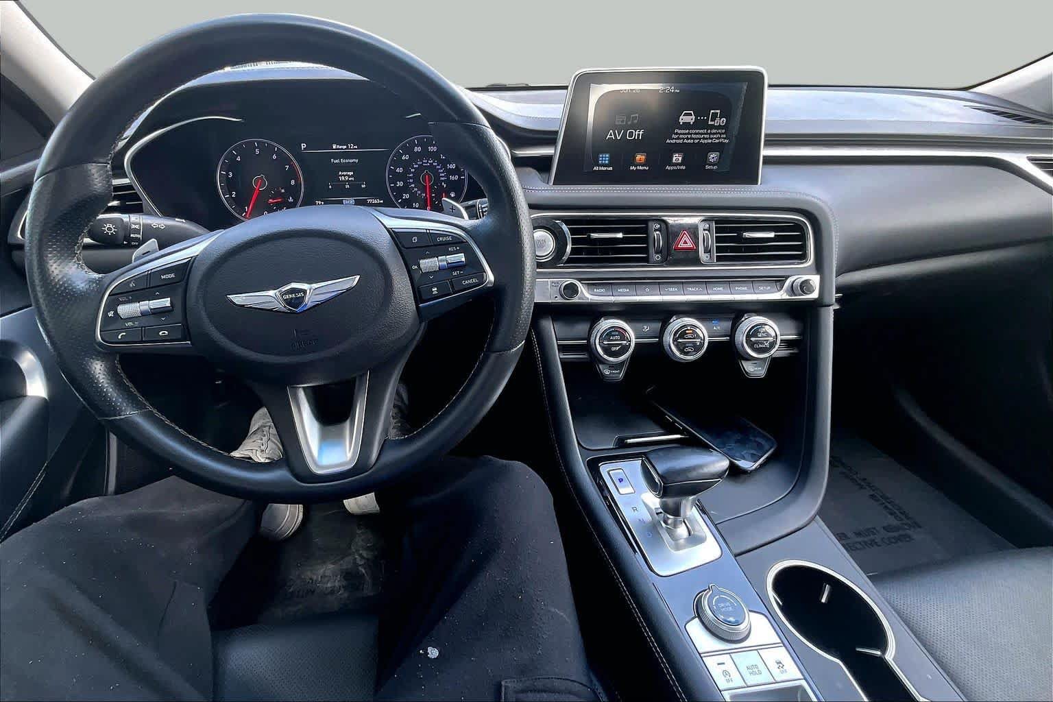 Used 2020 Genesis G70 2.0T RWD image 15