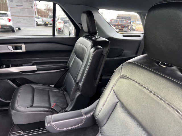 Certified 2023 Ford Explorer Limited w/ Equipment Group 301A image 32