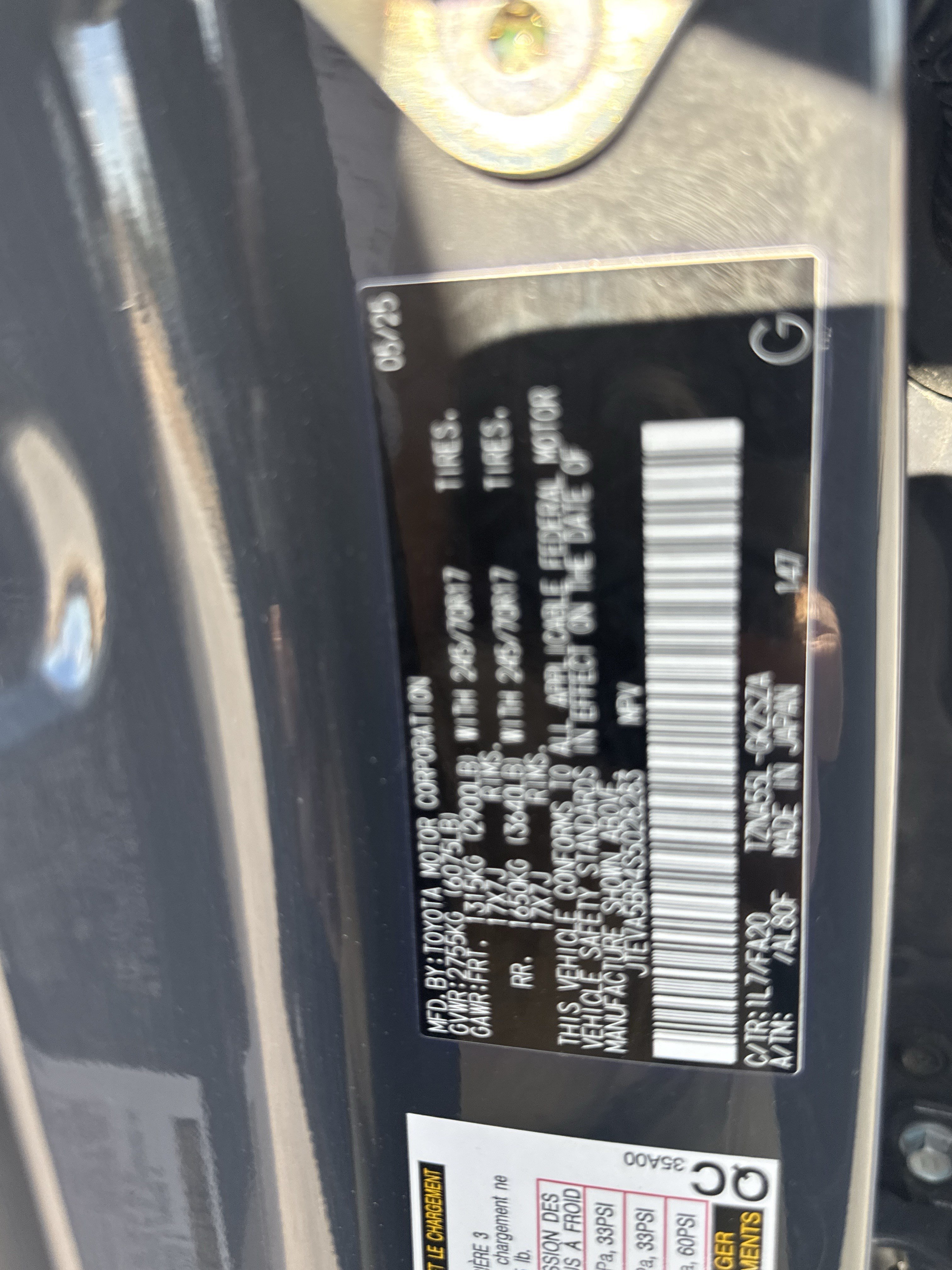 Used 2025 Toyota 4Runner SR5 AWD/4WD image 35