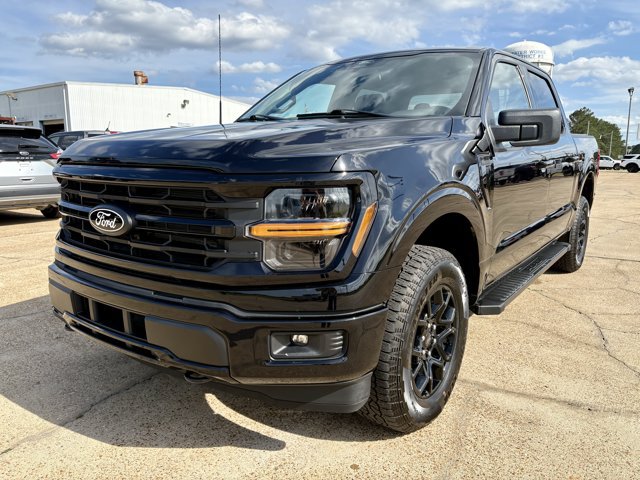 Certified 2025 Ford F150 XLT w/ Equipment Group 301A Standard AWD/4WD image 3