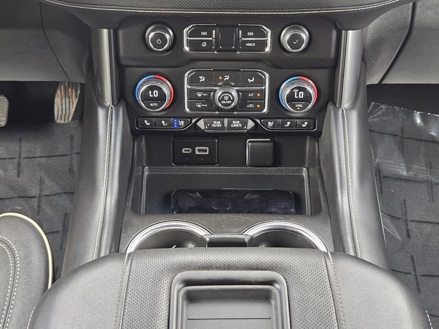 Used 2023 Chevrolet Suburban Premier RWD image 27