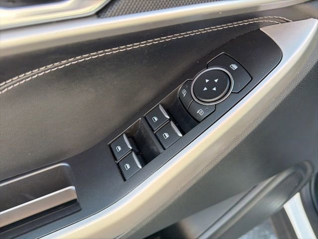 Certified 2022 Ford Explorer XLT w/ Equipment Group 202A image 25