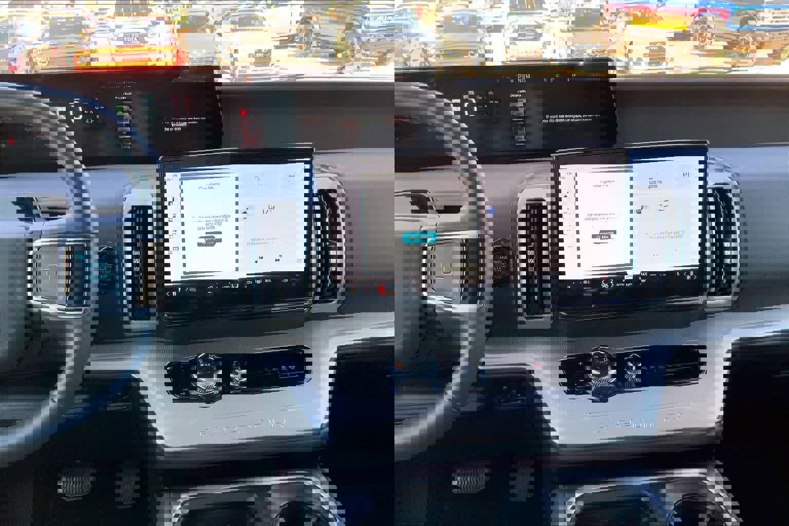 Certified 2025 Ford Expedition Active image 9