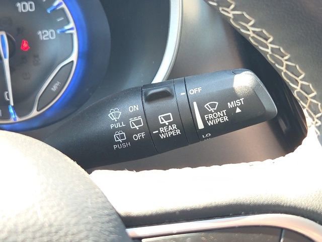 Used 2023 Chrysler Pacifica Touring-L image 44