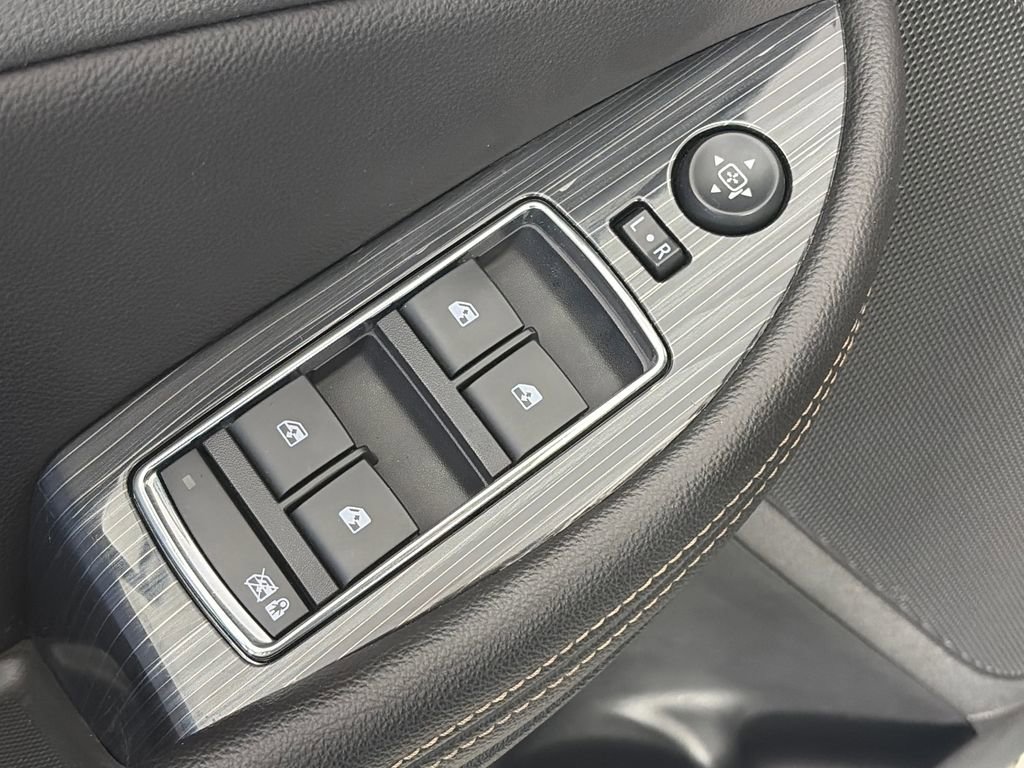 Used 2019 Chevrolet Impala LT FWD image 24