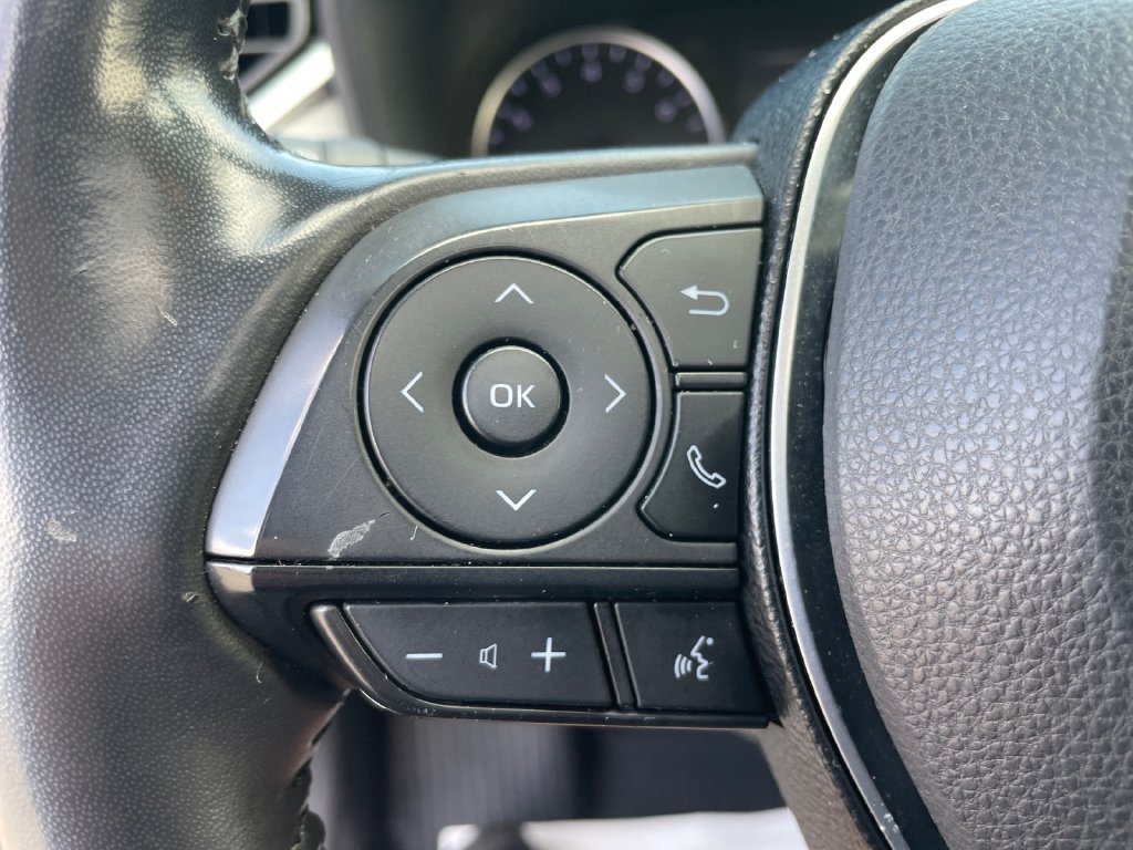 Used 2019 Toyota RAV4 XLE Premium w/ Cold Weather Package AWD/4WD image 39