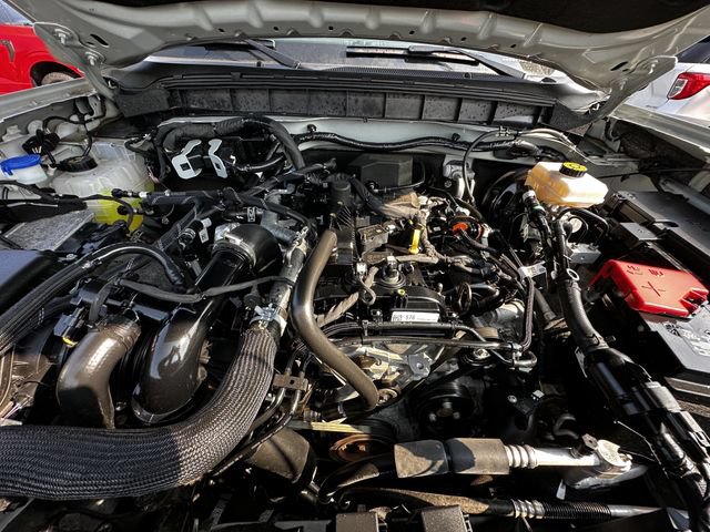 Certified 2024 Ford Bronco Black Diamond AWD/4WD image 32
