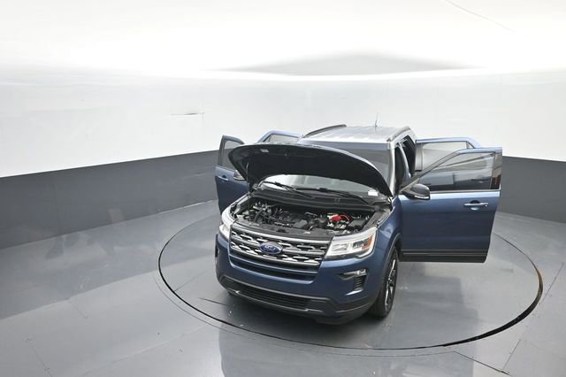 Certified 2019 Ford Explorer XLT w/ Equipment Group 202A AWD/4WD image 41