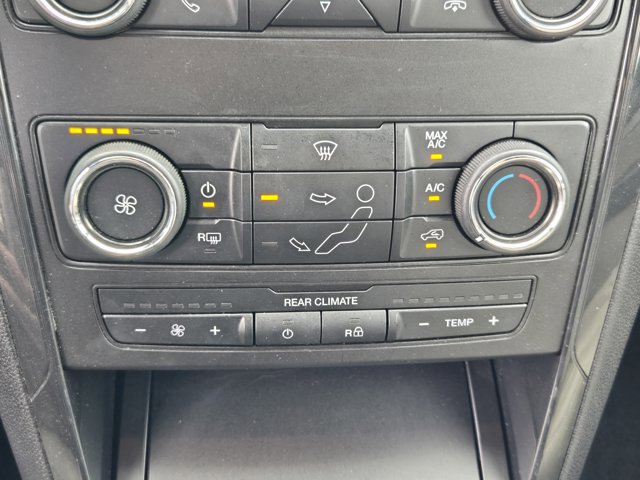 Certified 2018 Ford Explorer FWD image 17