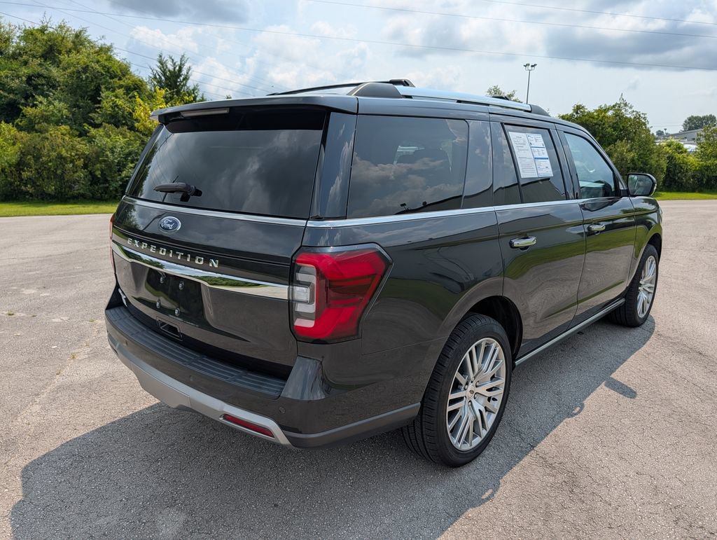 Certified 2024 Ford Expedition Limited AWD/4WD image 3