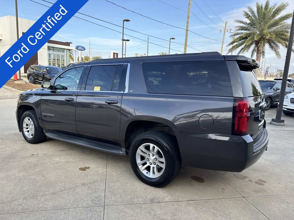 Used 2017 Chevrolet Suburban LT image 6