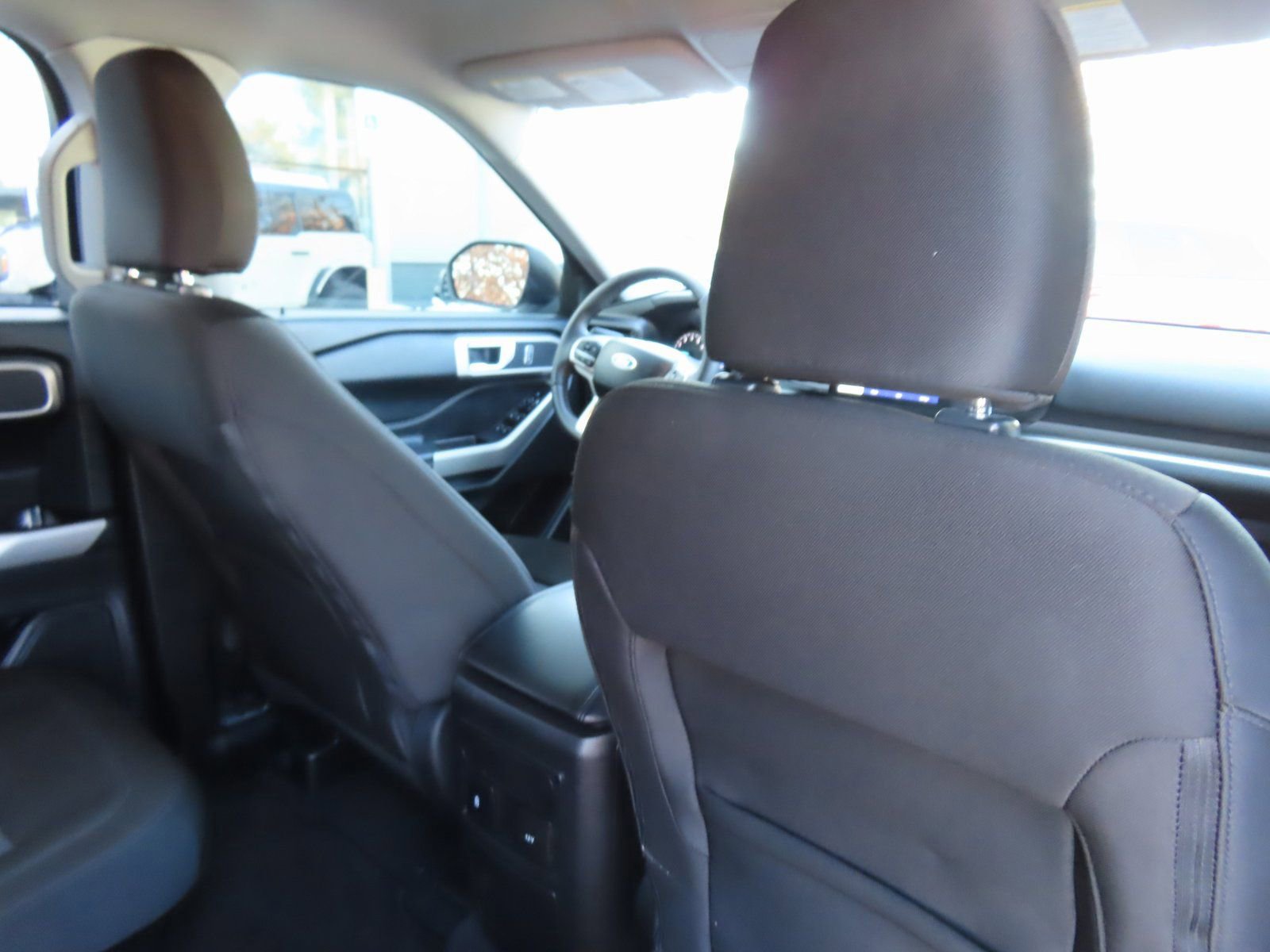 Certified 2024 Ford Explorer XLT image 32