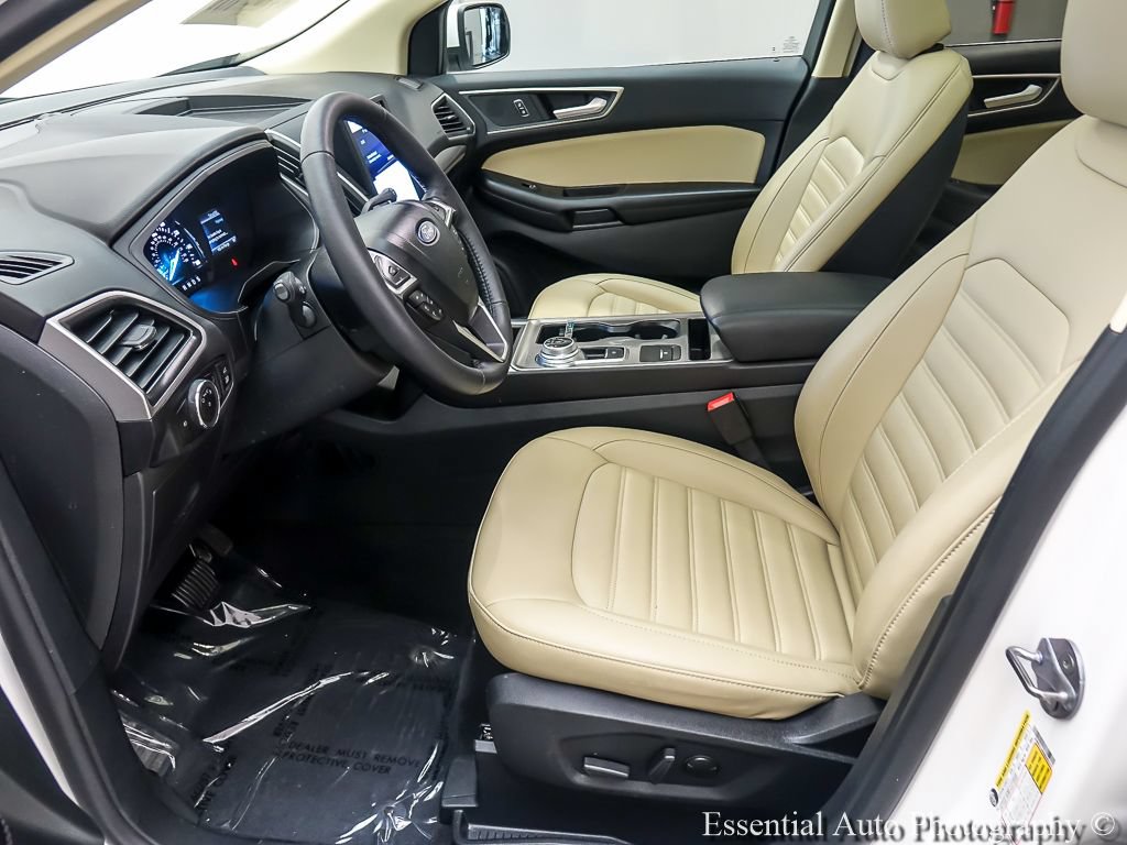 Certified 2024 Ford Edge SEL w/ Convenience Package AWD/4WD image 9