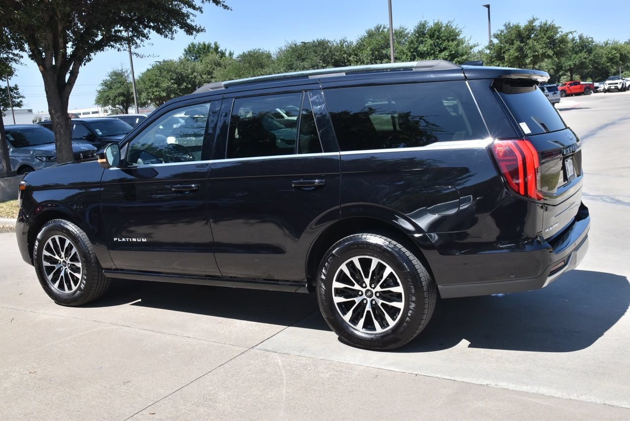 Certified 2025 Ford Expedition Platinum AWD/4WD image 11