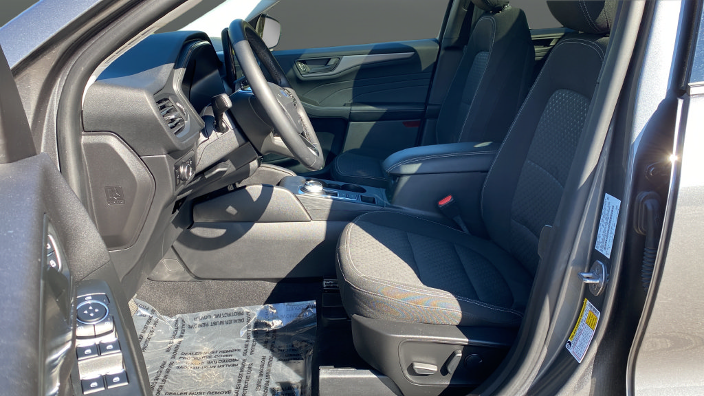 Certified 2023 Ford Escape Active w/ Tech Pack #1 AWD/4WD image 9