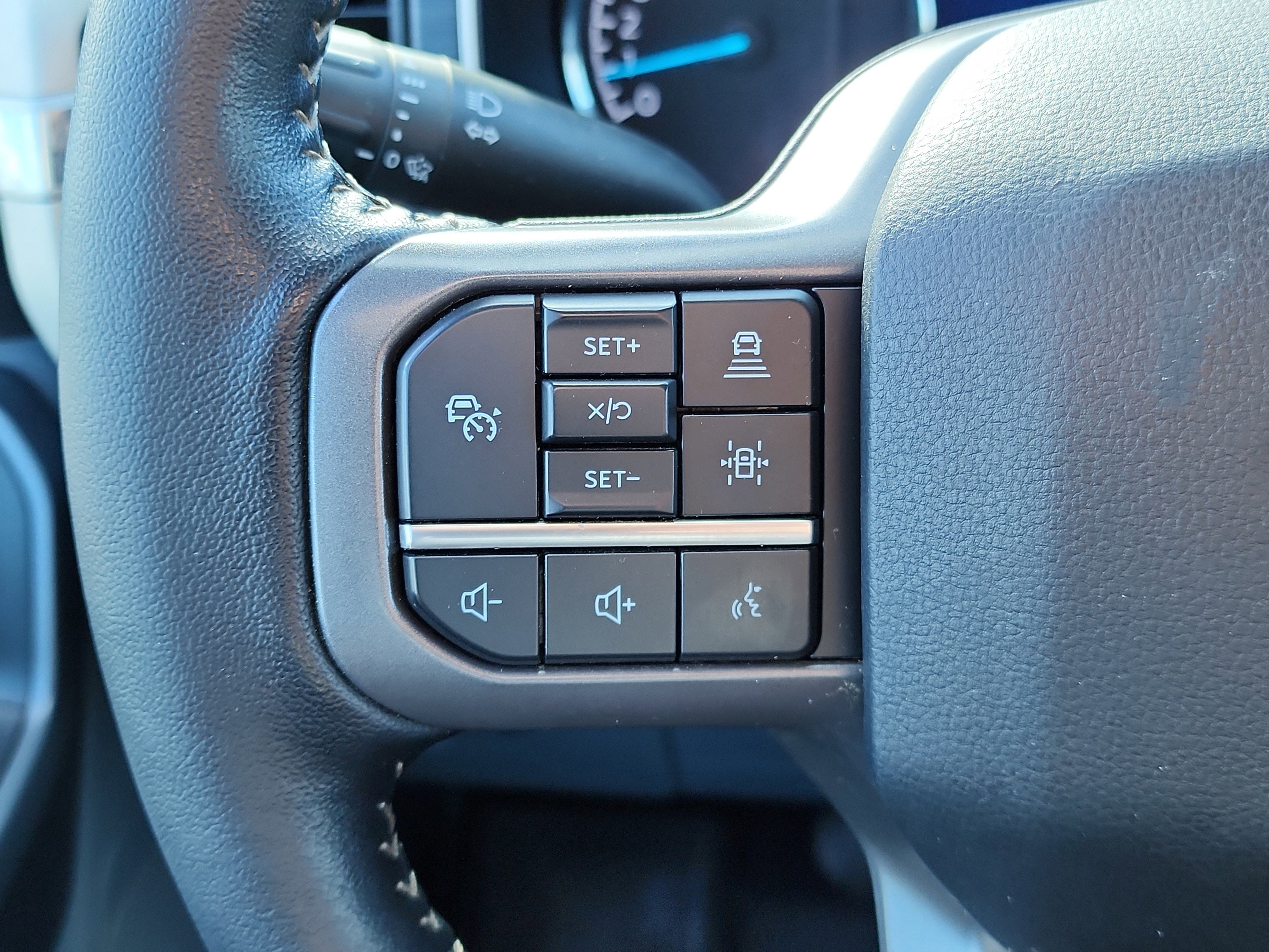 Certified 2021 Ford F150 XLT w/ Equipment Group 302A High image 19