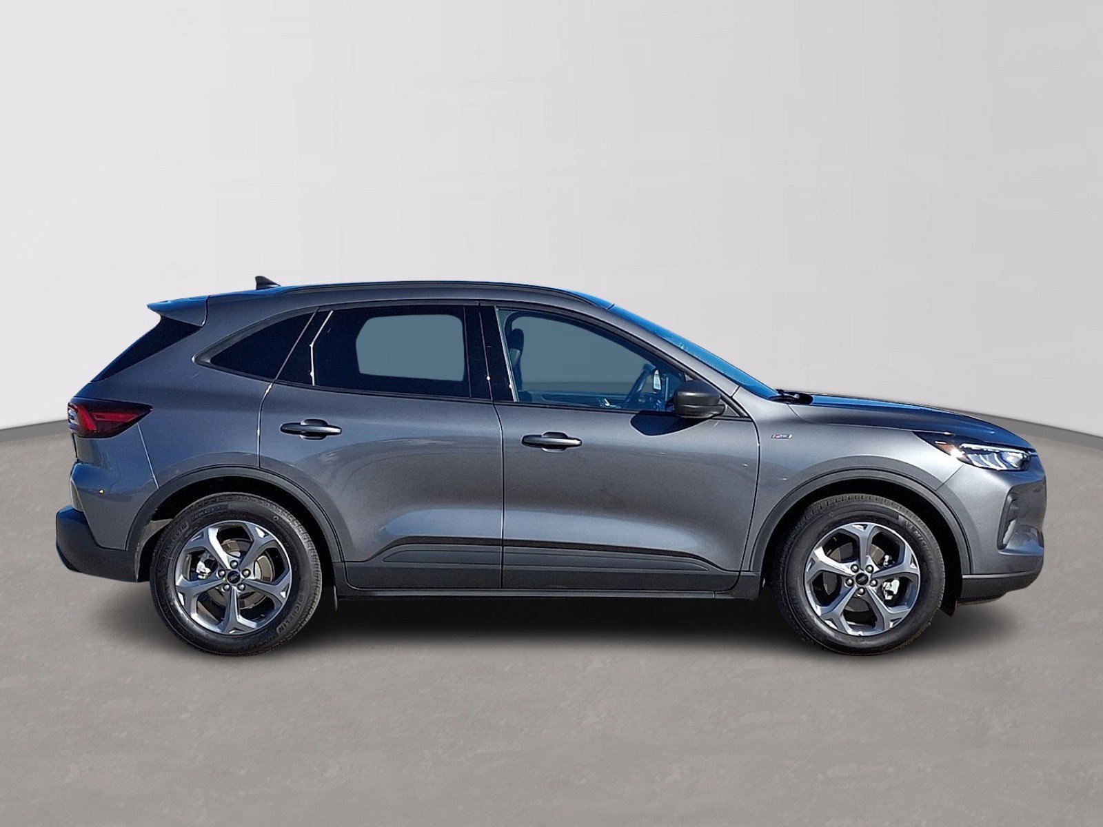 Certified 2025 Ford Escape ST-Line image 7