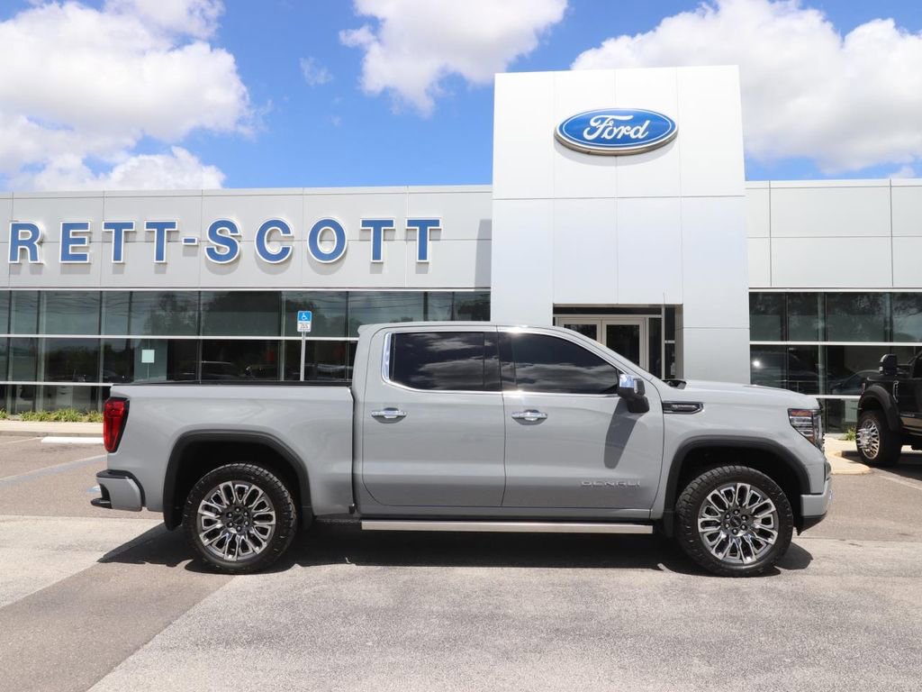 Used 2025 GMC Sierra 1500 Denali Ultimate AWD/4WD image 17