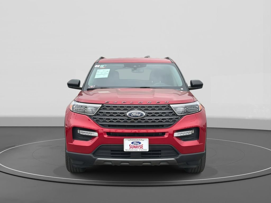 Certified 2023 Ford Explorer XLT w/ Equipment Group 202A image 3