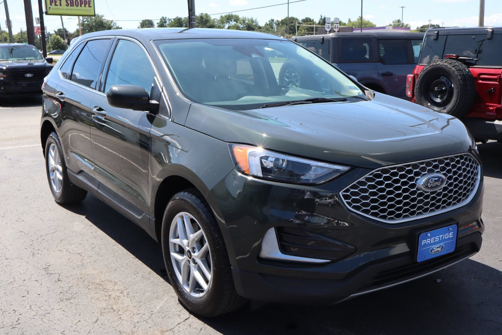 Certified 2024 Ford Edge SEL w/ Cargo Accessory Package AWD/4WD image 14