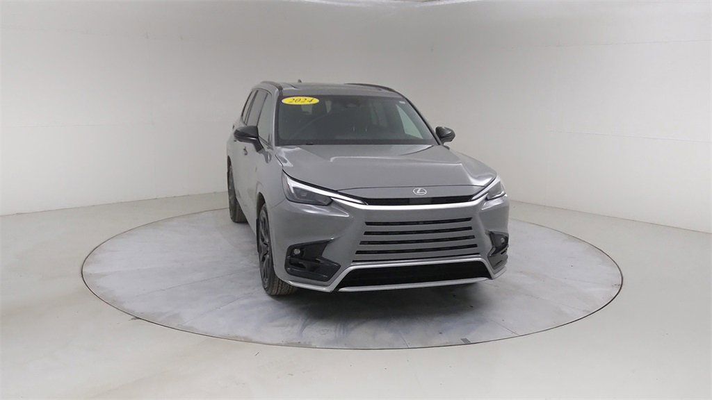 Used 2024 Lexus TX 500h AWD w/ Technology Package image 10