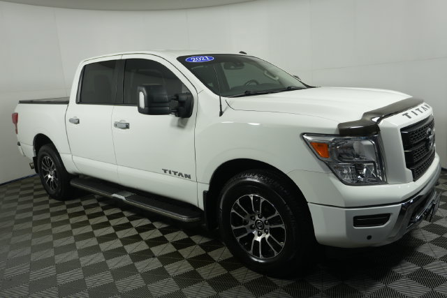 Used 2021 Nissan Titan SV w/ SV Convenience Package