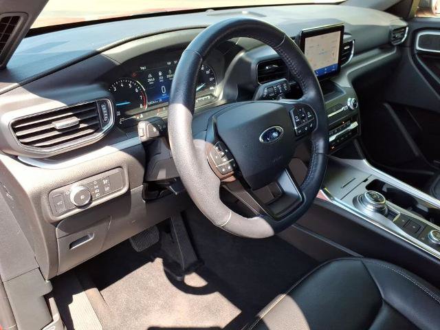 Certified 2020 Ford Explorer XLT w/ Equipment Group 202A AWD/4WD image 19
