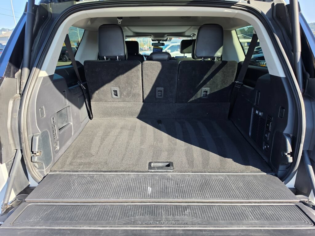 Certified 2025 Ford Expedition Max Platinum AWD/4WD image 10