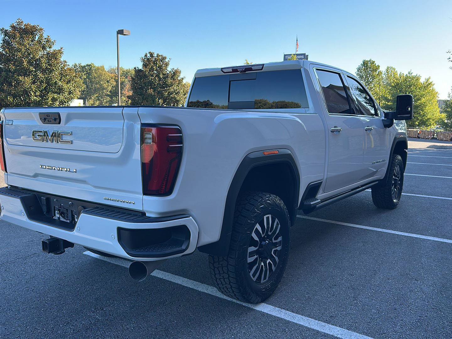 Used 2024 GMC Sierra 3500 Denali Ultimate AWD/4WD image 5