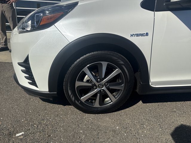 Used 2019 Toyota Prius C w/ Carpet Mat Package FWD image 9